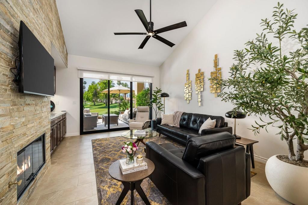 38969 Wisteria Drive, Palm Desert