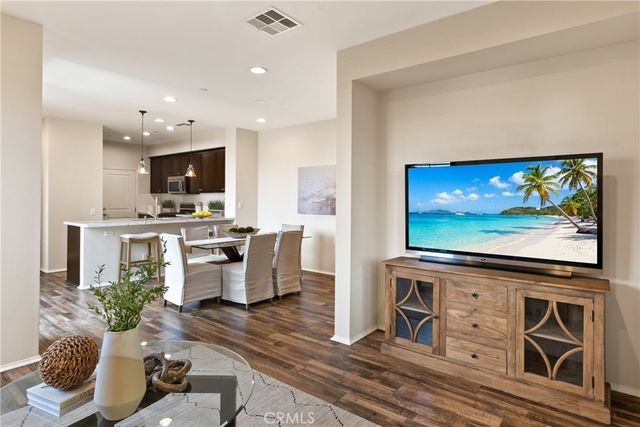 5331 Ocean 106, Hawthorne.