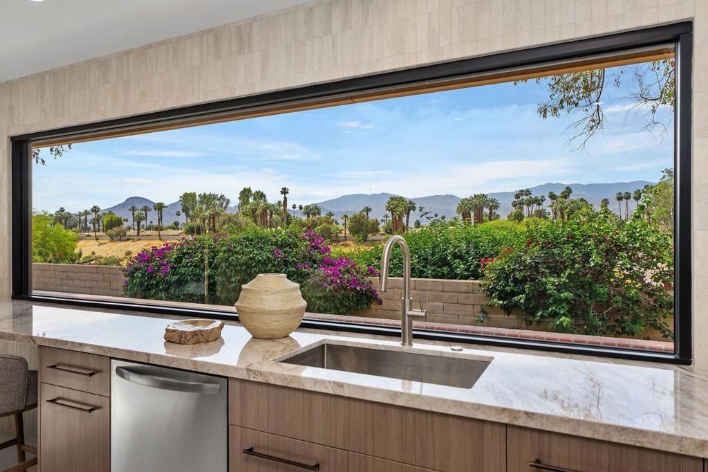 111 Conejo Circle, Palm Desert