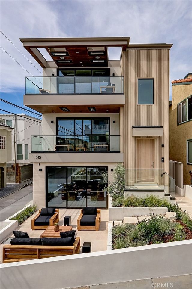315 25th, Manhattan Beach.