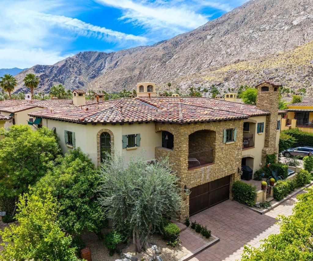 310 Villaggio E, Palm Springs