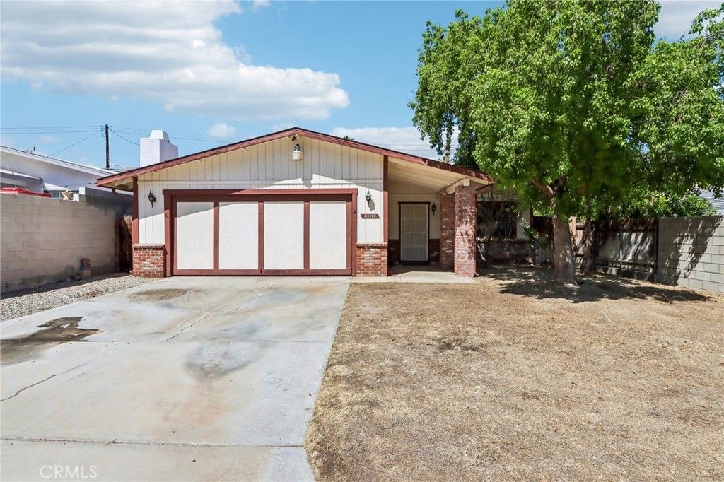 54105 Avenida Mendoza, La Quinta