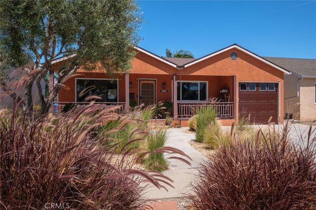 5329 W 119th Place, Hawthorne.