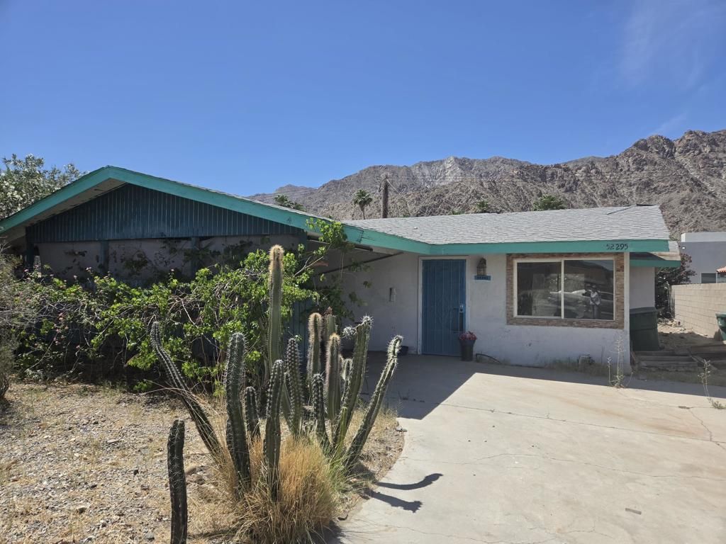 52295 Avenida Alvarado, La Quinta