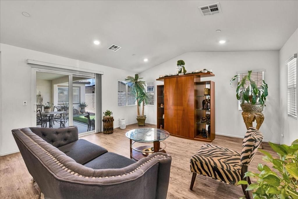 67373 Rio Largo Road, Cathedral City