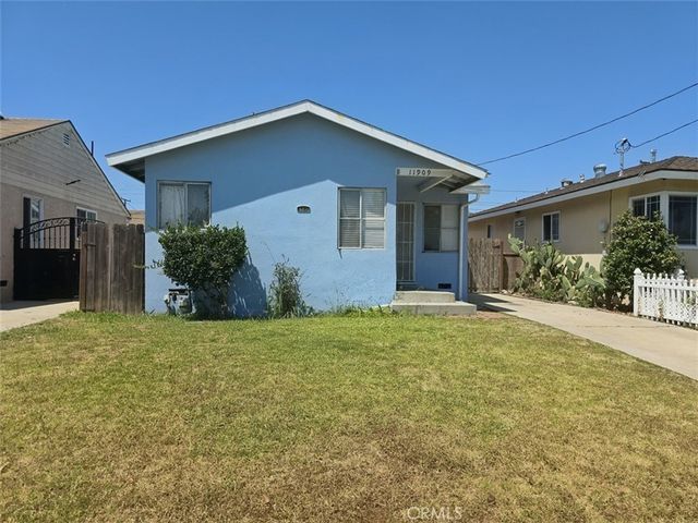 11909 Cedar, Hawthorne.