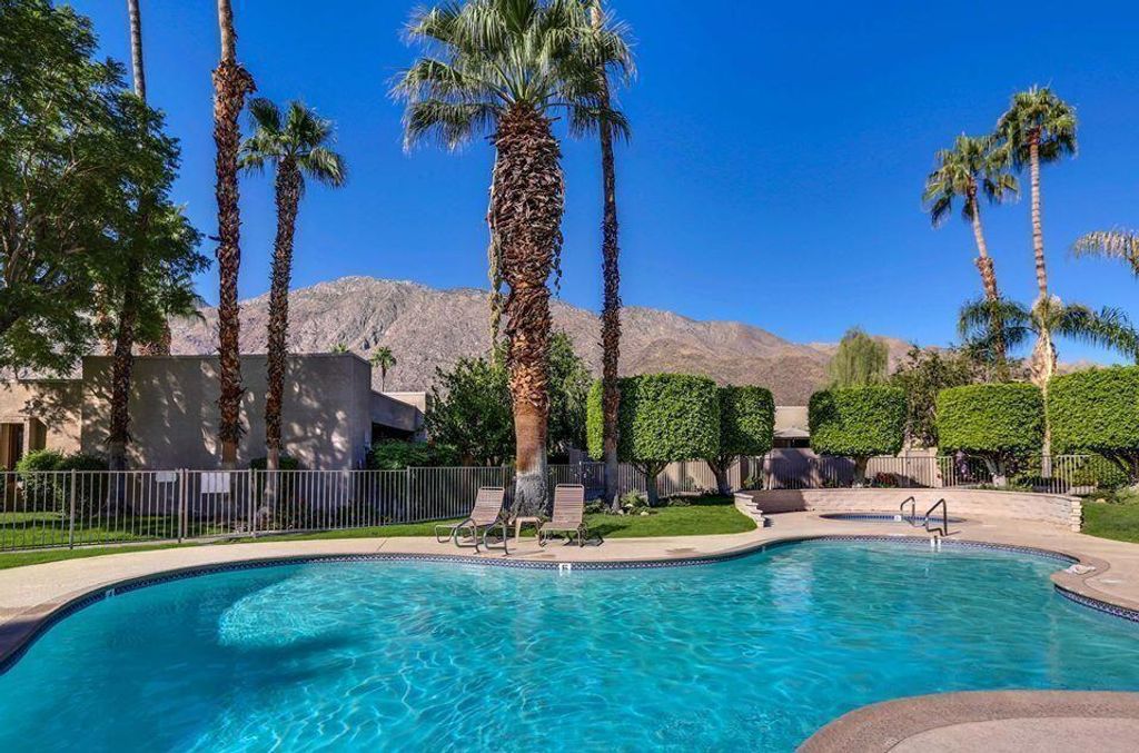 857 E Arenas Road, Palm Springs