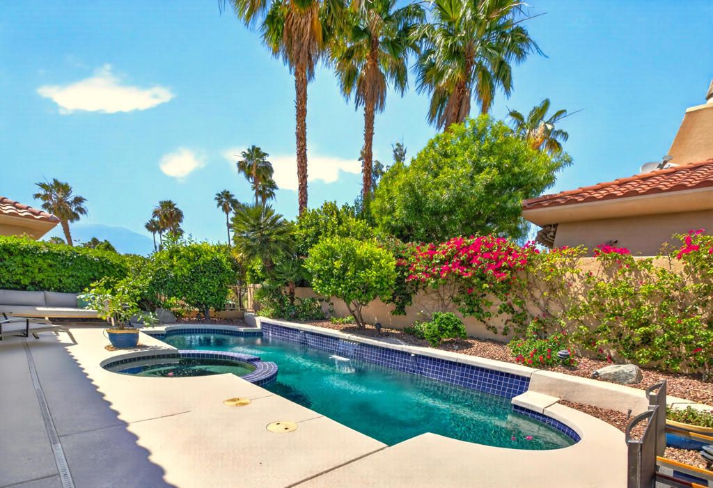 152 Kavenish Drive, Rancho Mirage