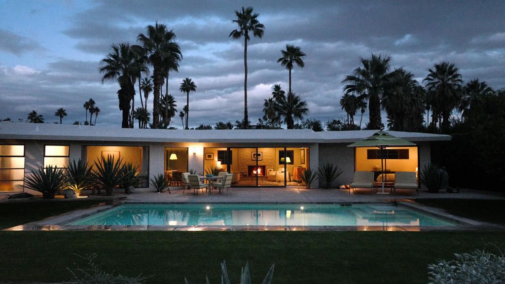 547 Camino Del Sur, Palm Springs
