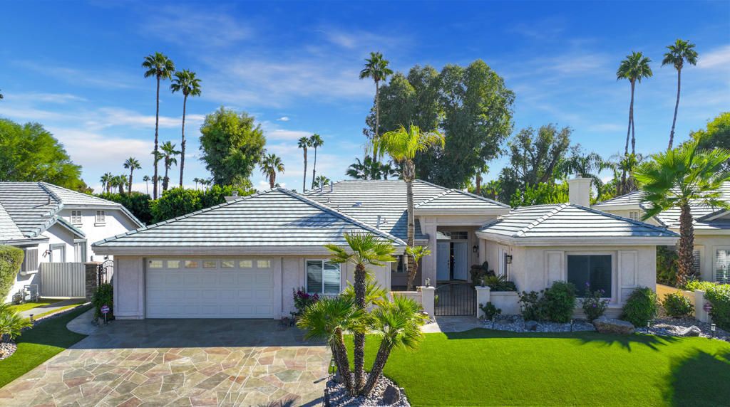 54 Sutton Place E, Palm Desert