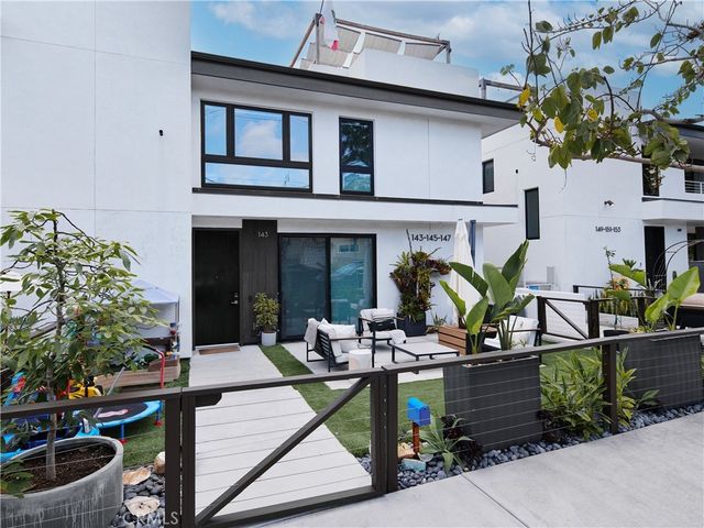 143 Virginia, El Segundo.