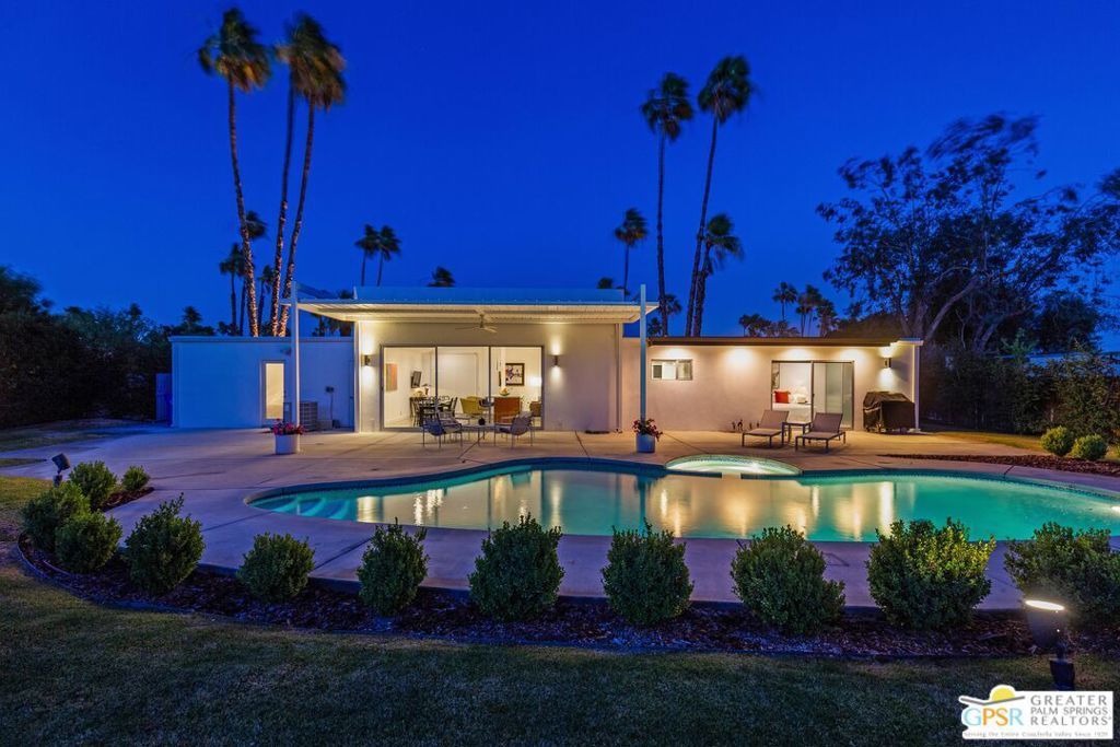 541 N Cantera Circle, Palm Springs