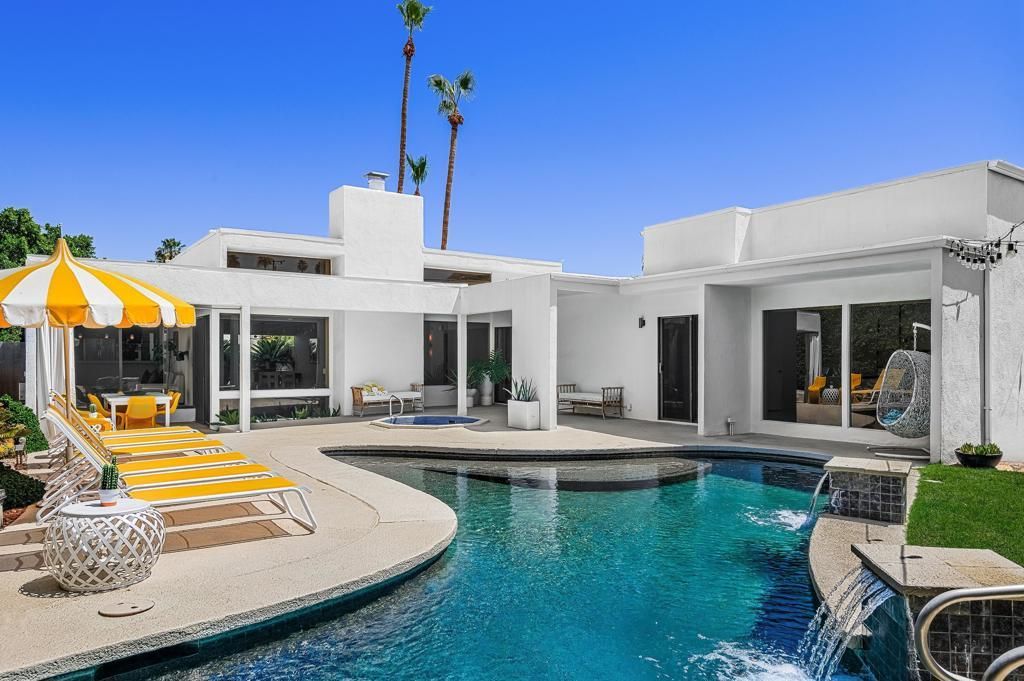1925 S Joshua Tree Place, Palm Springs