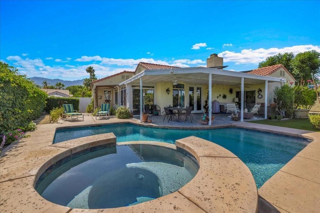 69523 Las Camelias, Cathedral City