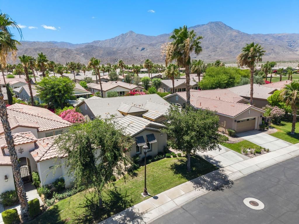 81473 Golden Poppy Way, La Quinta