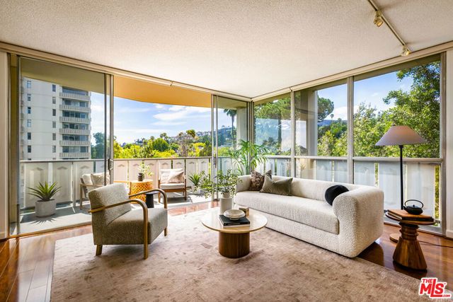 4411 Los Feliz Boulevard # 502, Los Angeles