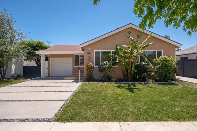 5324 W 119th Street, Hawthorne.