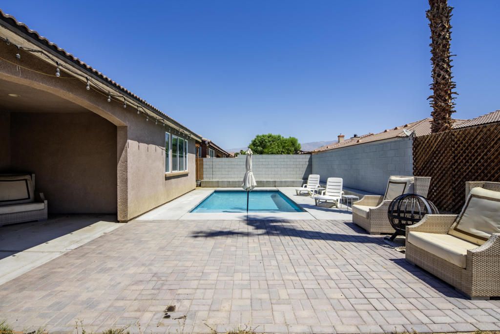 42724 Tango Court, Indio