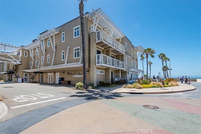 1300 The Strand 201, Hermosa Beach.