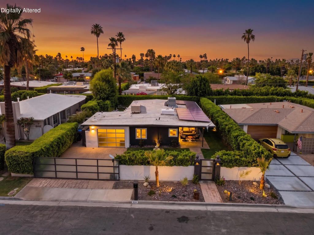 684 N Paseo De Anza, Palm Springs