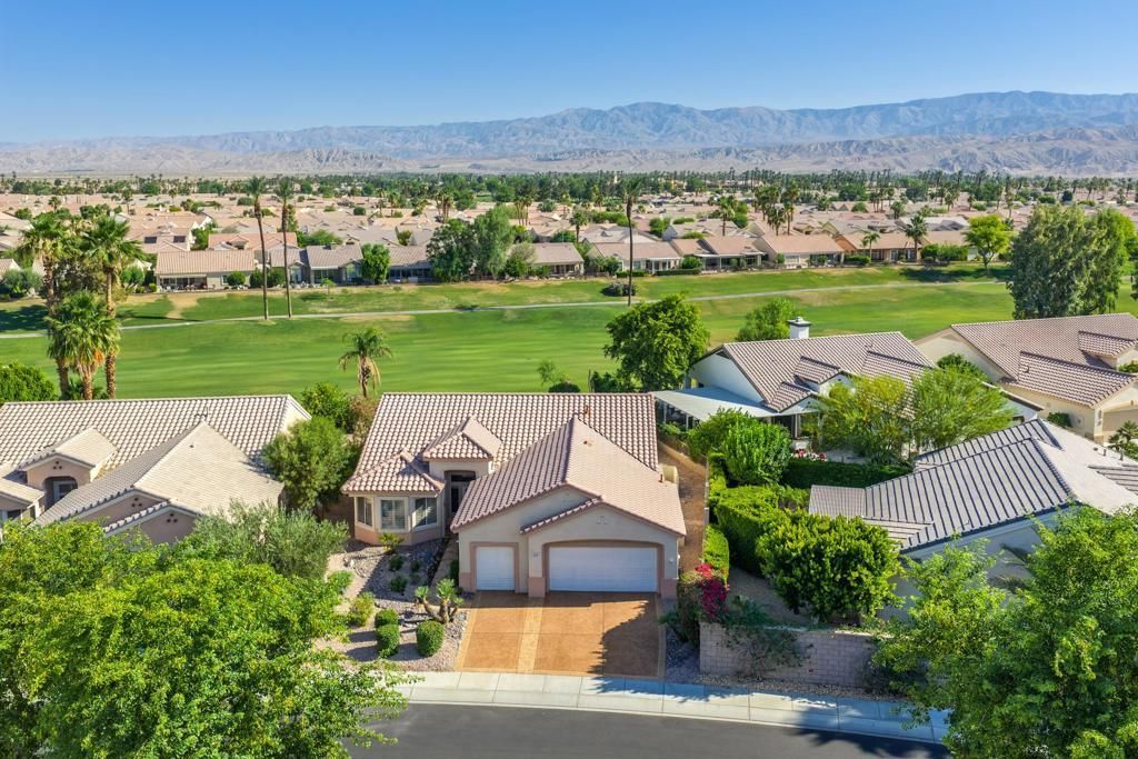 39455 Manorgate Road, Palm Desert