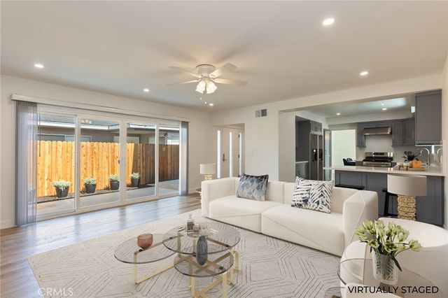 4222 W 137th Street, Hawthorne.