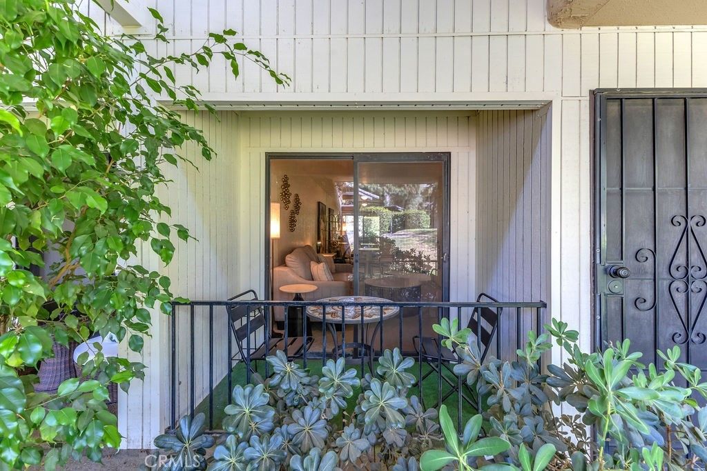2800 N Los Felices W # 107, Palm Springs