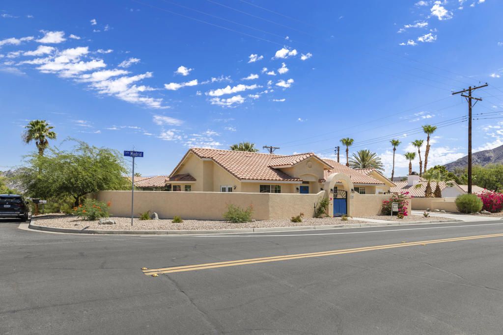 77560 Calle Madrid, La Quinta