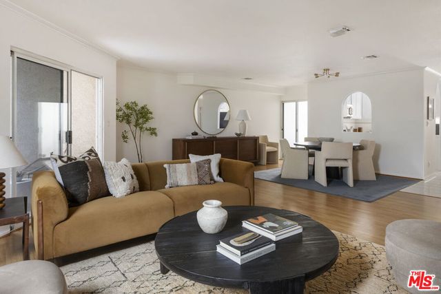 4003 Sunset Drive # 8, Los Angeles