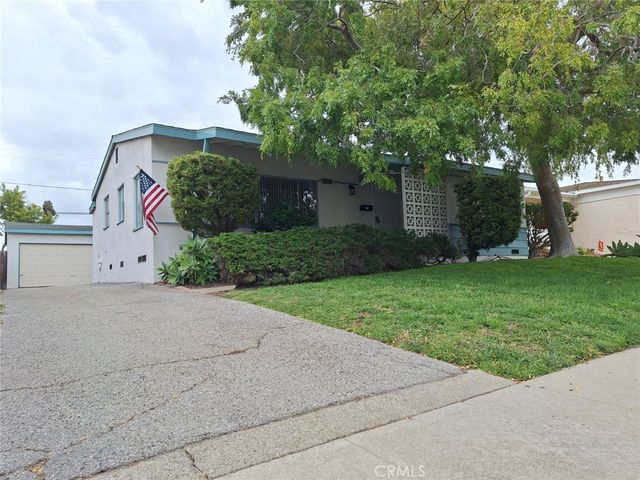 916 Faysmith, Torrance.