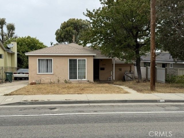 2909 N Valley, Manhattan Beach.