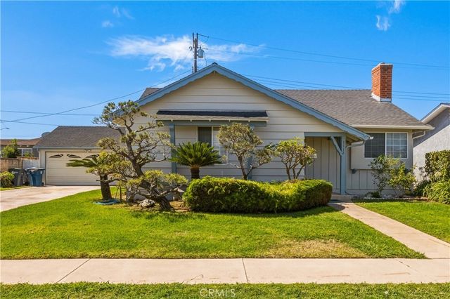 1112 Felder, Gardena.