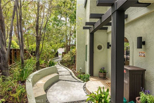 575 24th Street, Hermosa Beach.