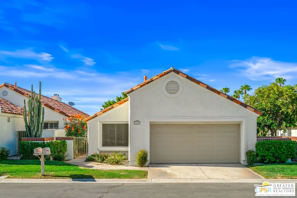 77694 Calle Las Brisas, Palm Desert