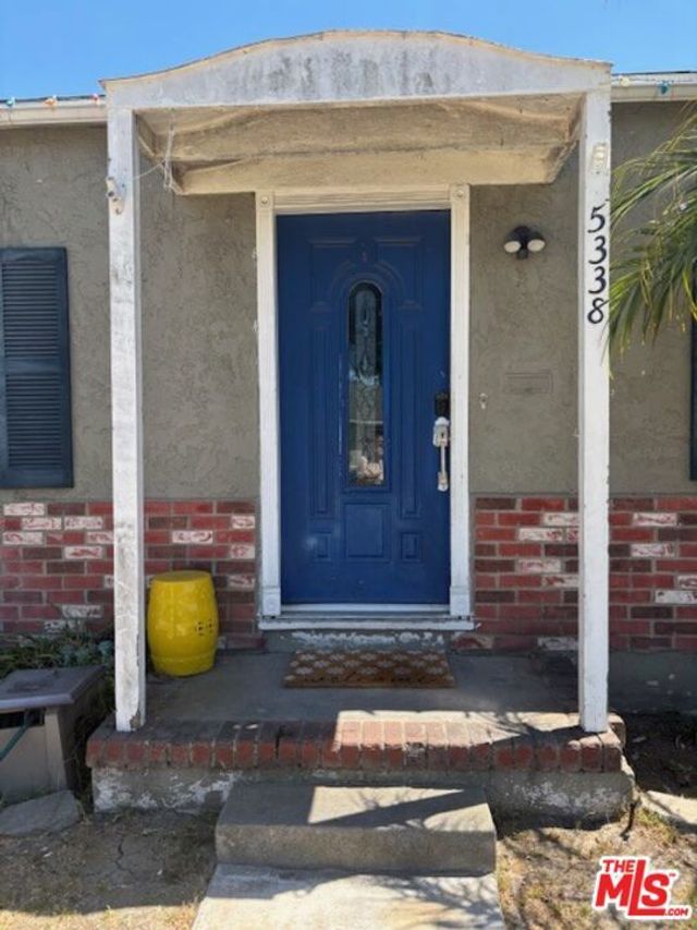 5338 W 119th Street, Inglewood.