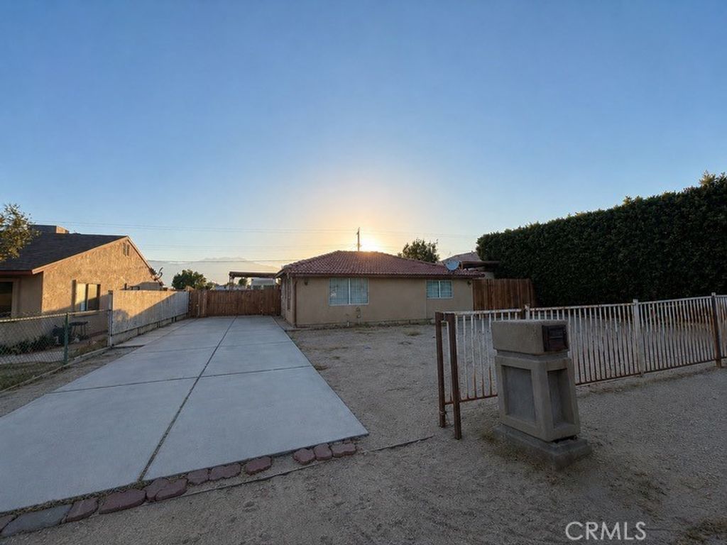 30755 Las Flores, Thousand Palms