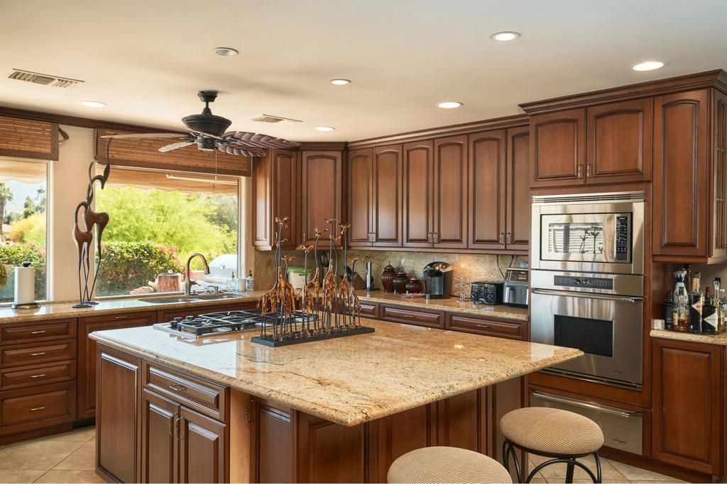99 Conejo Circle, Palm Desert
