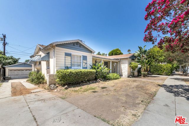 4414 Ambrose Avenue, Los Angeles
