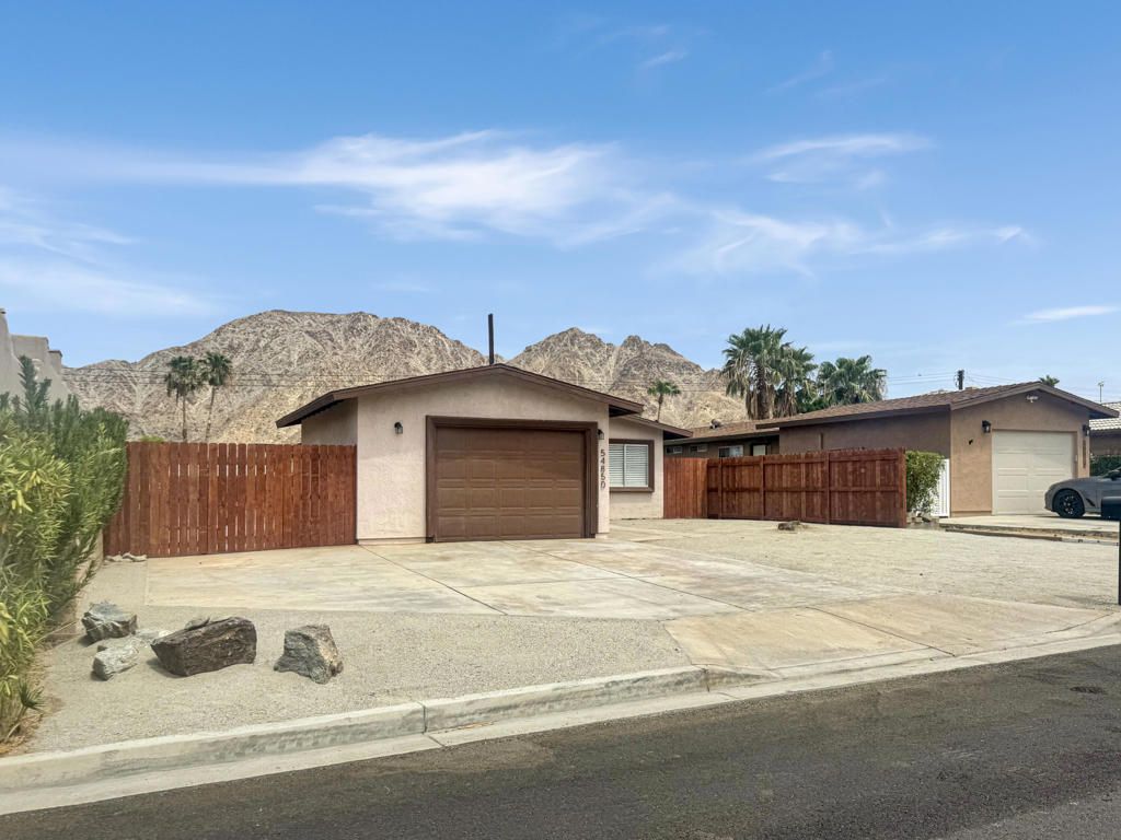 54850 Avenida Juarez, La Quinta