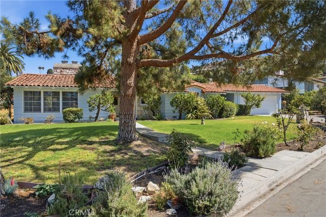 2548 Via Carrillo, Palos Verdes Estates.
