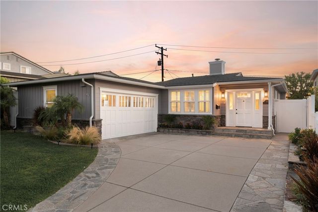 1401 Chestnut, Manhattan Beach.