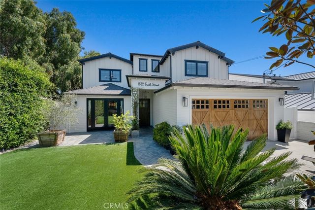 1852 6th Street, Manhattan Beach.