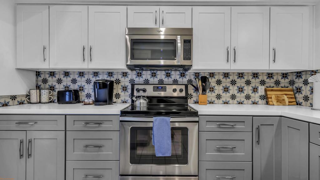 230 Desert Falls Drive E, Palm Desert