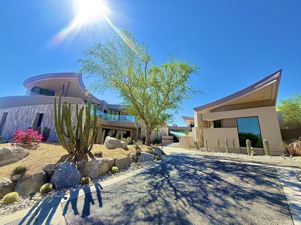 125 Netas Court, Palm Desert