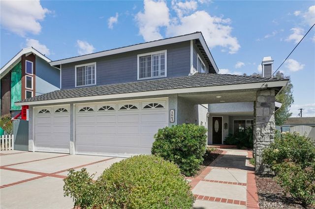 1643 10th, Manhattan Beach.