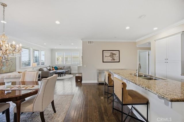 13028 Central Ave 402, Hawthorne.