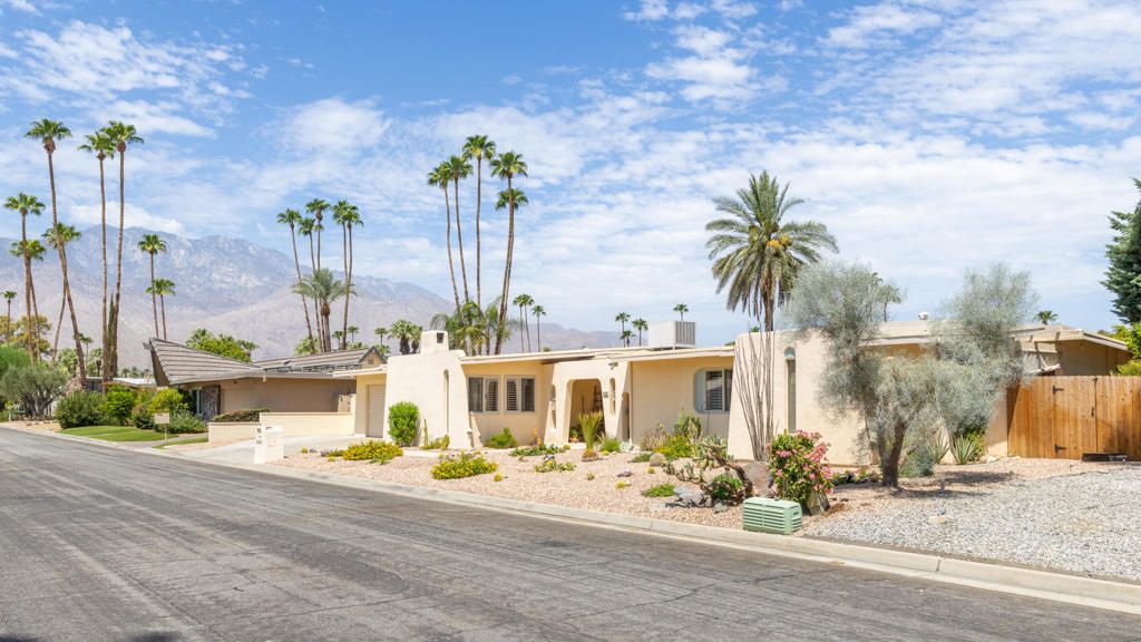 5282 E Lakeside Drive, Palm Springs