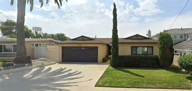 1332 10th, Manhattan Beach.