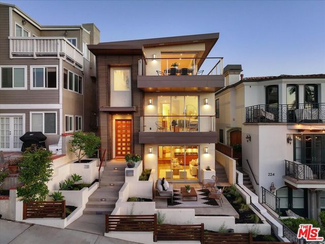 228 31st Street, Manhattan Beach.