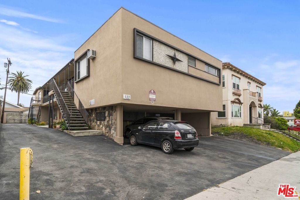 Photo of Listing #24439995